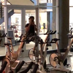 Meet your Posher, Tiara